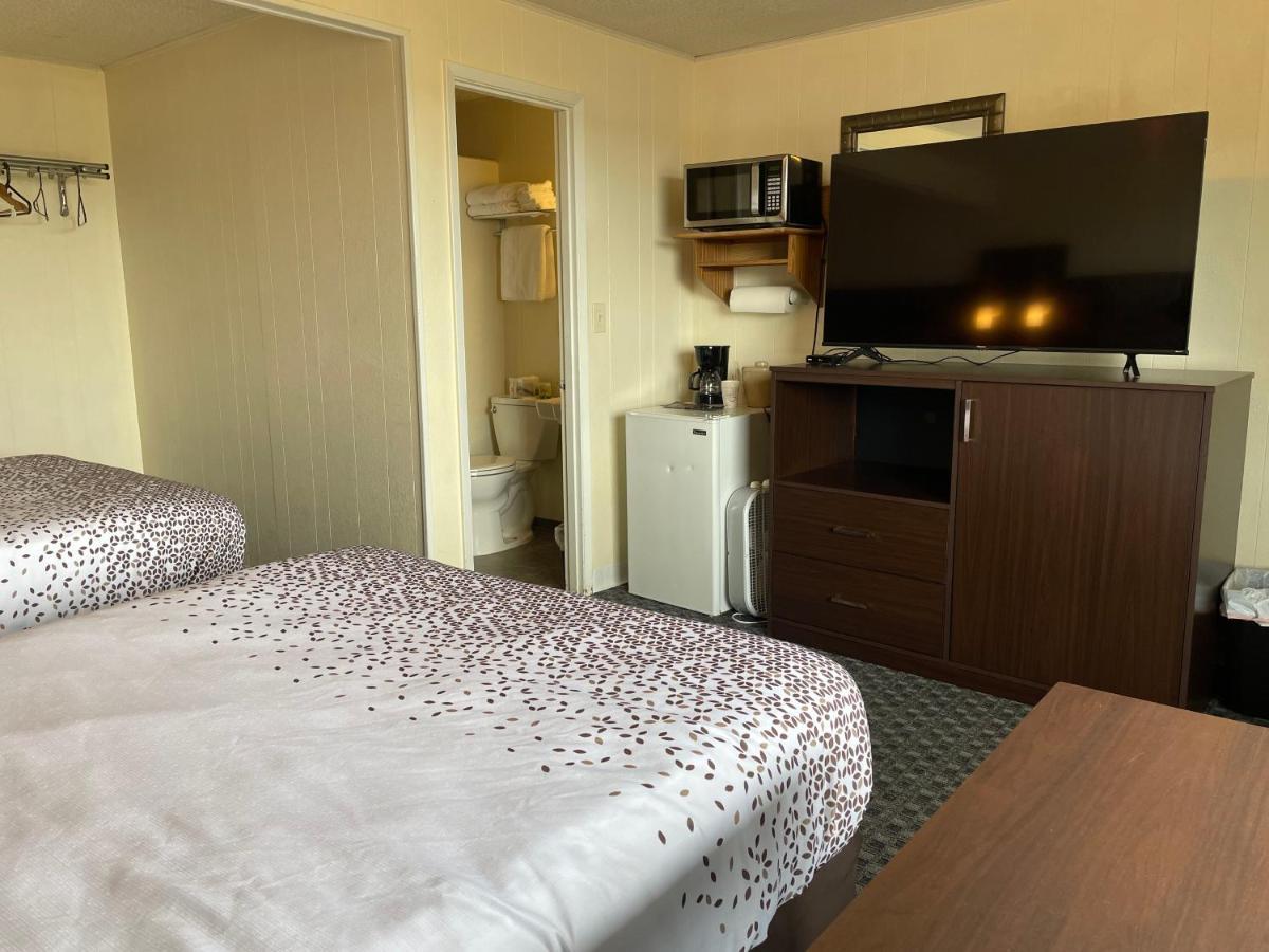 Holiday Motel Уэстпорт Экстерьер фото